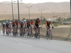 Photo of ﻿ دورة الزيبان : دراجو المجمع البترولي يسيطرون على سباق المرحلة النهائية