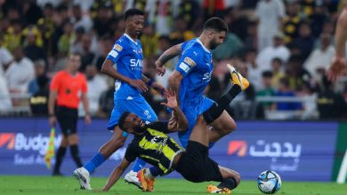 Photo of الهلال بعشرة لاعبين يهزم الاتحاد ويصعد لنهائي كأس خادم الحرمين