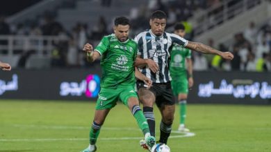 Photo of الأهلي يقلب تأخره إلى فوز على الشباب في الدوري السعودي